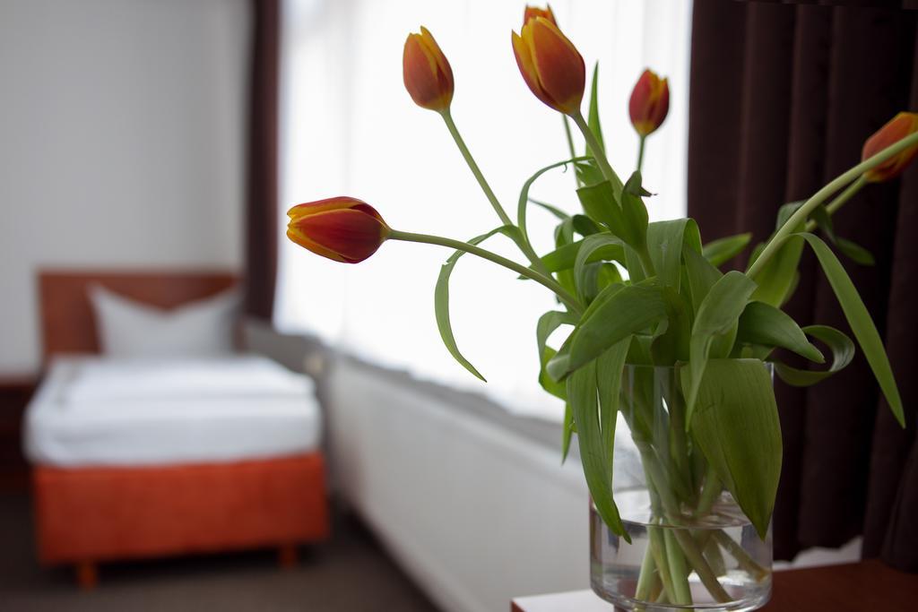 Single Room,124581936:JPEG